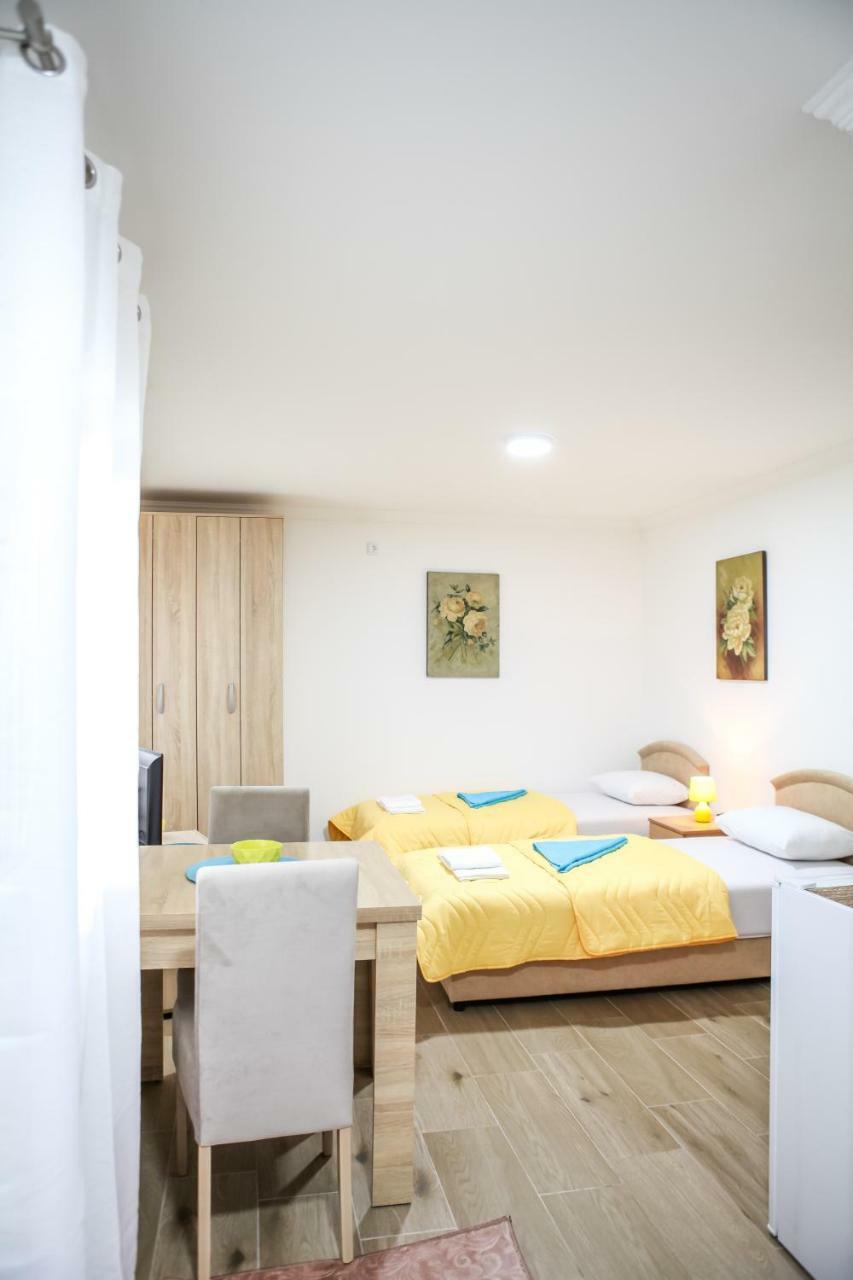 Apartment Kaca *